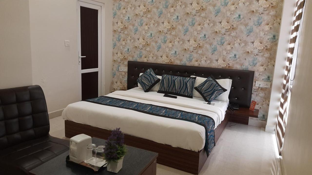 Hotel Ventures Inn Amritsar Exteriör bild