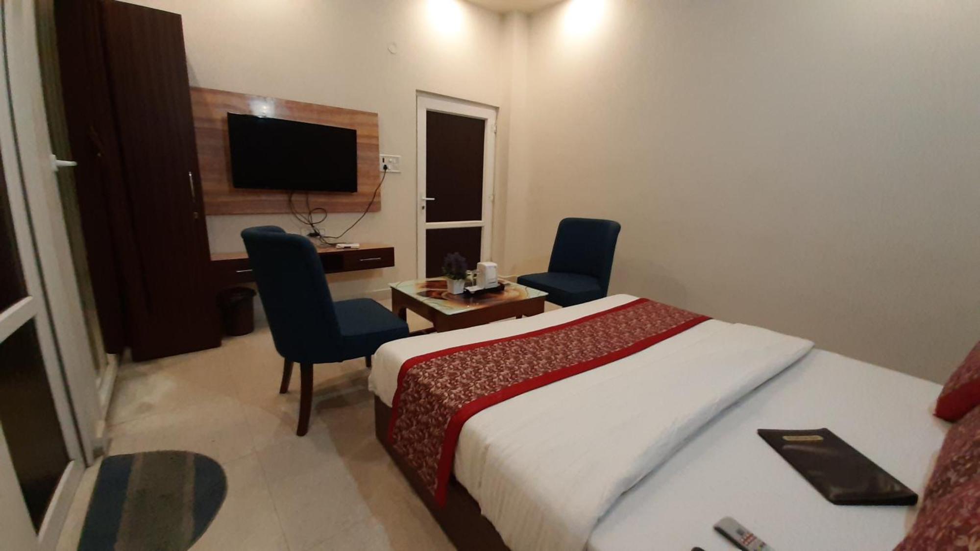 Hotel Ventures Inn Amritsar Rum bild
